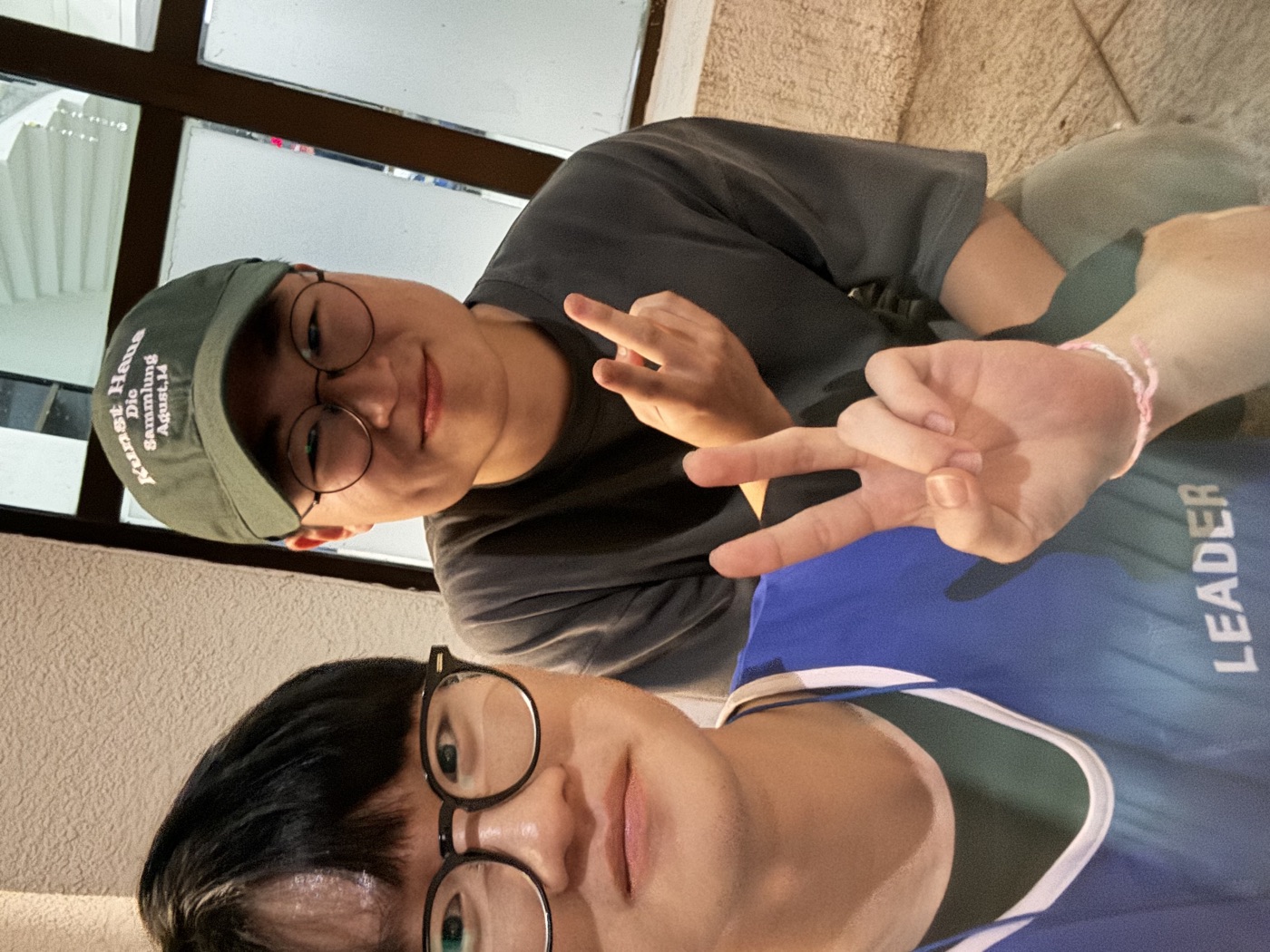 리더로 섬기며